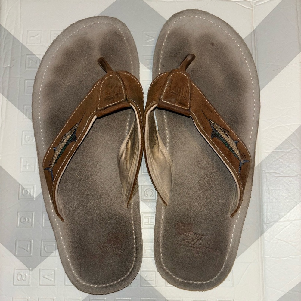 Guy Harvey Tan Flip Flops size 10